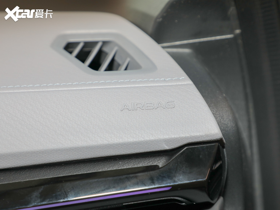 2022L(zhng)UNI-V 1.5T F