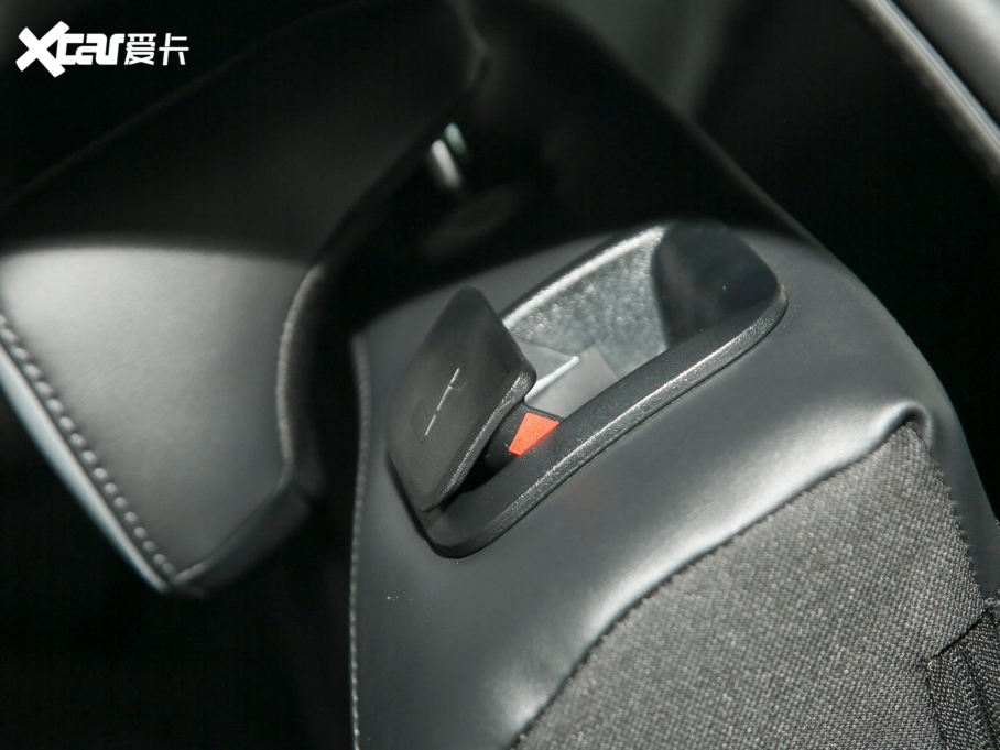 2022���L��UNI-V 1.5T ׿Խ��