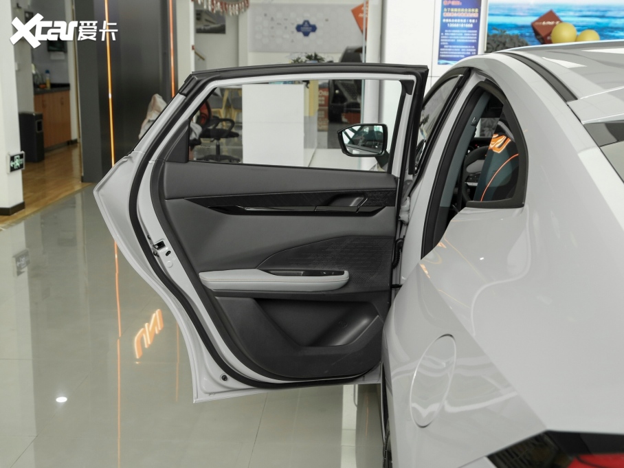 2022���L��UNI-V 1.5T ׿Խ��