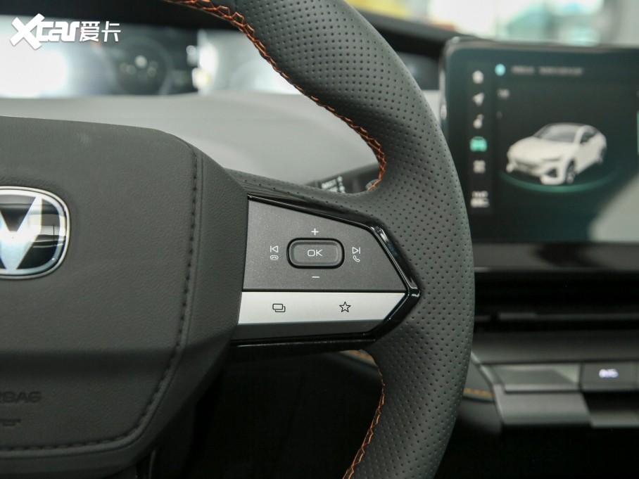 2022���L��UNI-V 1.5T ׿Խ��