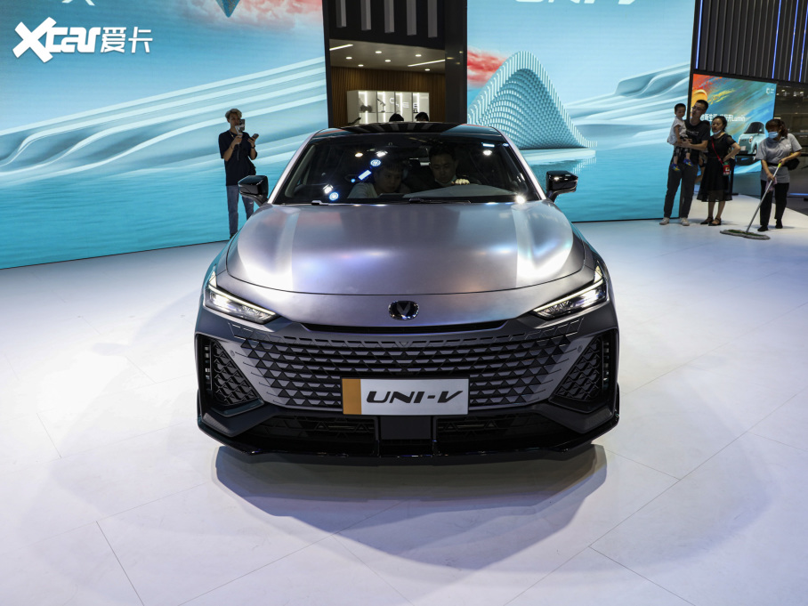 2022LUNI-V 2.0T Iٰ