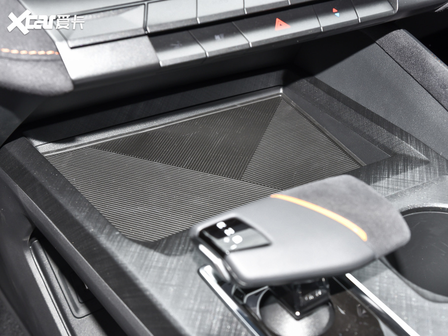 2022L(zhng)UNI-V 2.0T hٰ