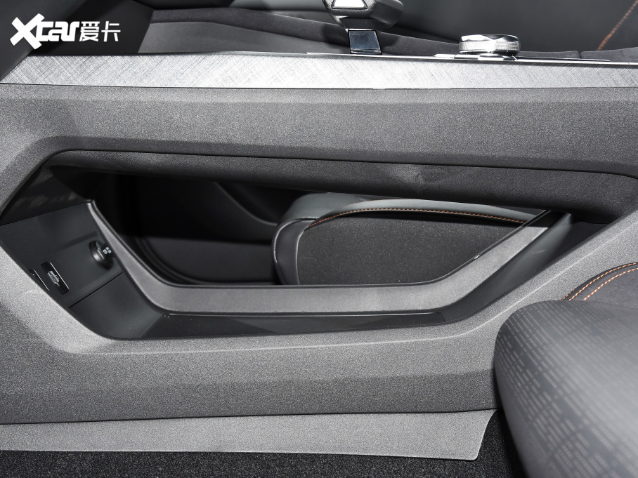 2022L(zhng)UNI-V 2.0T hٰ