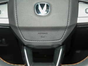 2022款1.5T 卓越型 中控区