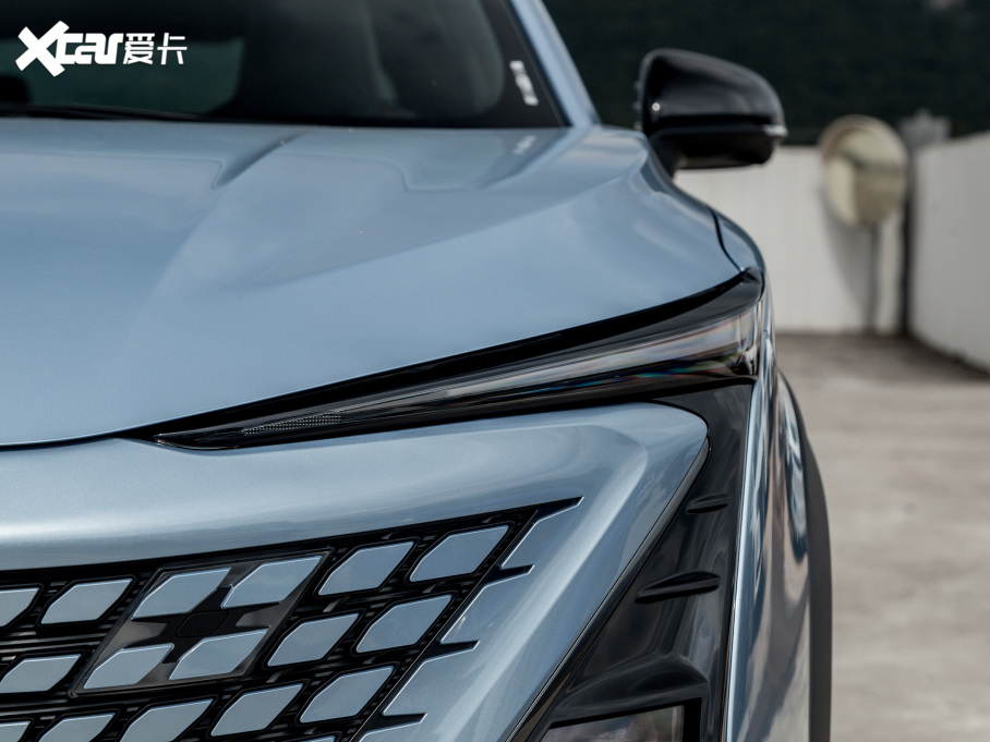 2022L(zhng)UNI-T 1.5T F