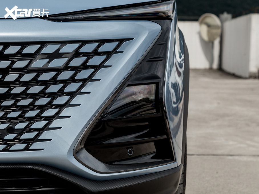 2022L(zhng)UNI-T 1.5T F