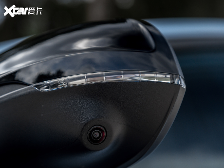 2022L(zhng)UNI-T 1.5T Ş