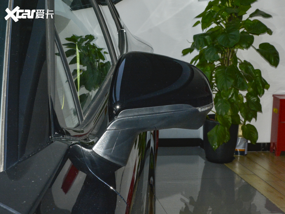 2022LUNI-T 1.5T \Ӱ F