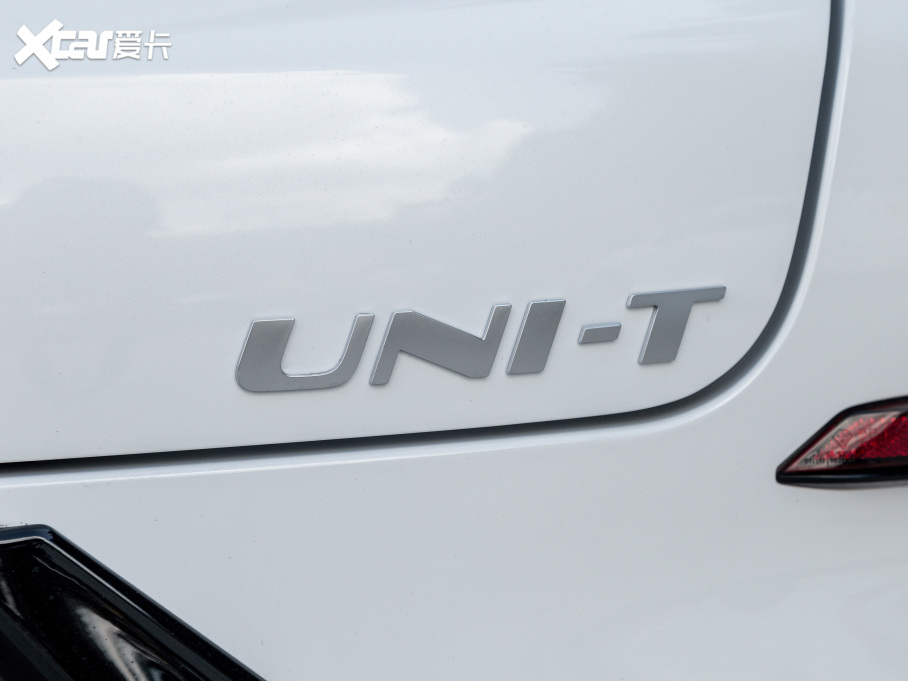 2022LUNI-T 1.5T \Ӱ Ş