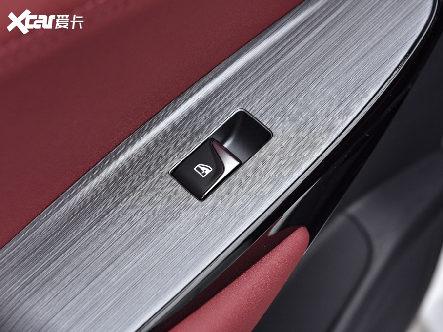 2022LCS75 PLUS 2.0T ԄI(lng)