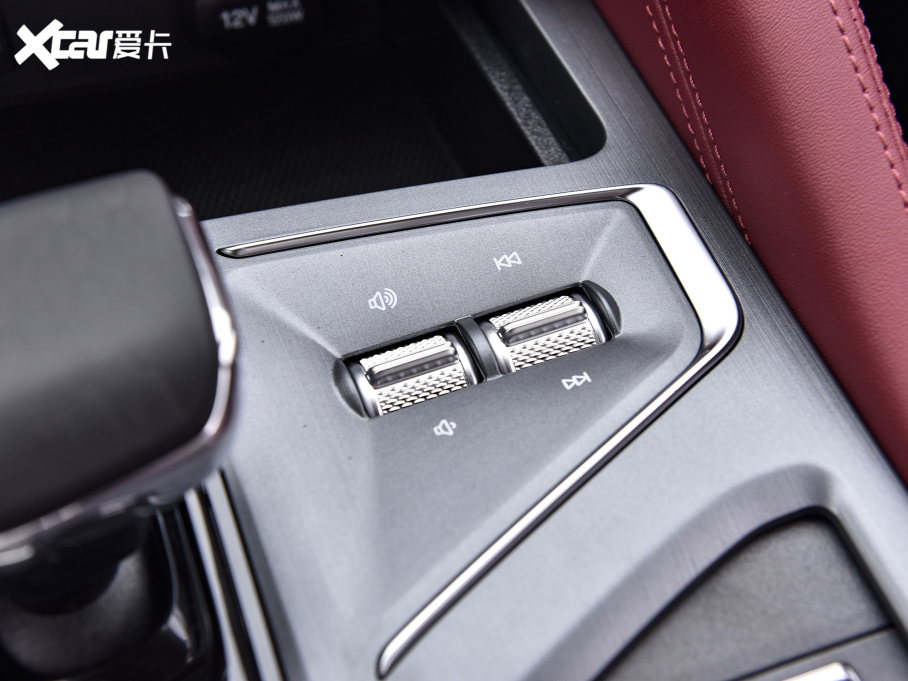 2022LCS75 PLUS 2.0T ԄI(lng)