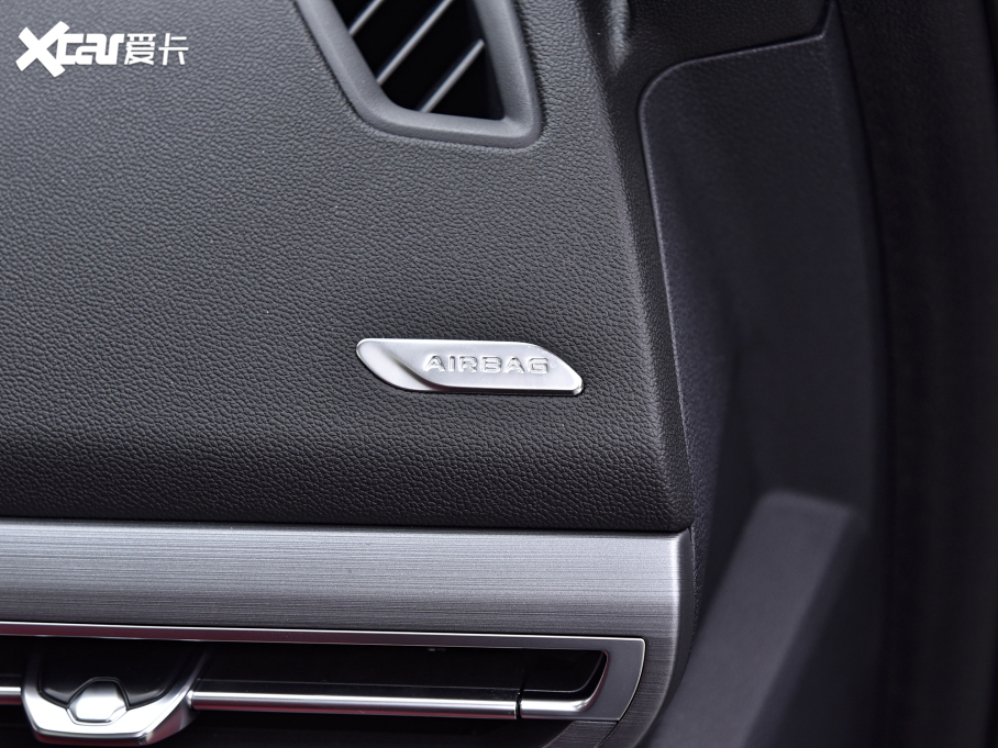 2022LCS75 PLUS 2.0T ԄI