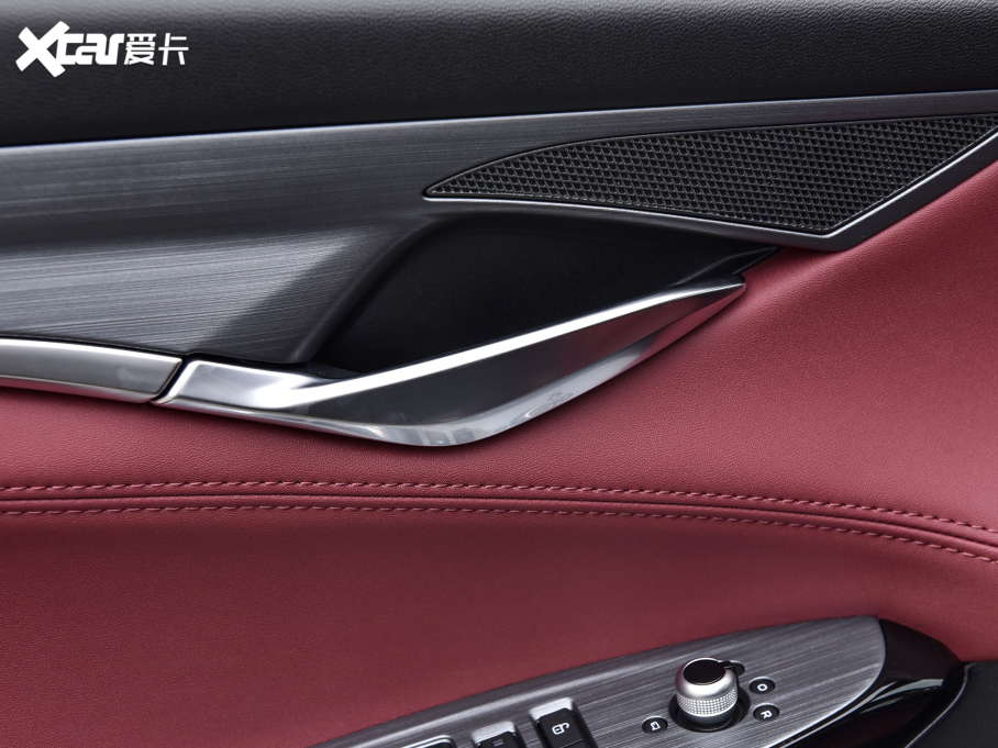 2022LCS75 PLUS 2.0T ԄŞ