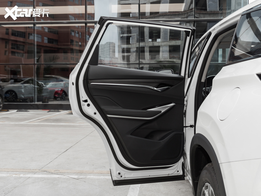 2022LCS75 PLUS 1.5T ԄӾӢ