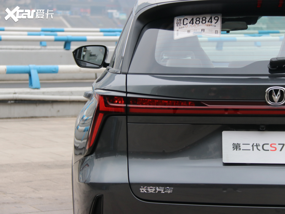 2022L(zhng)CS75 PLUS ڶ 2.0T Ԅ(dng)Ş