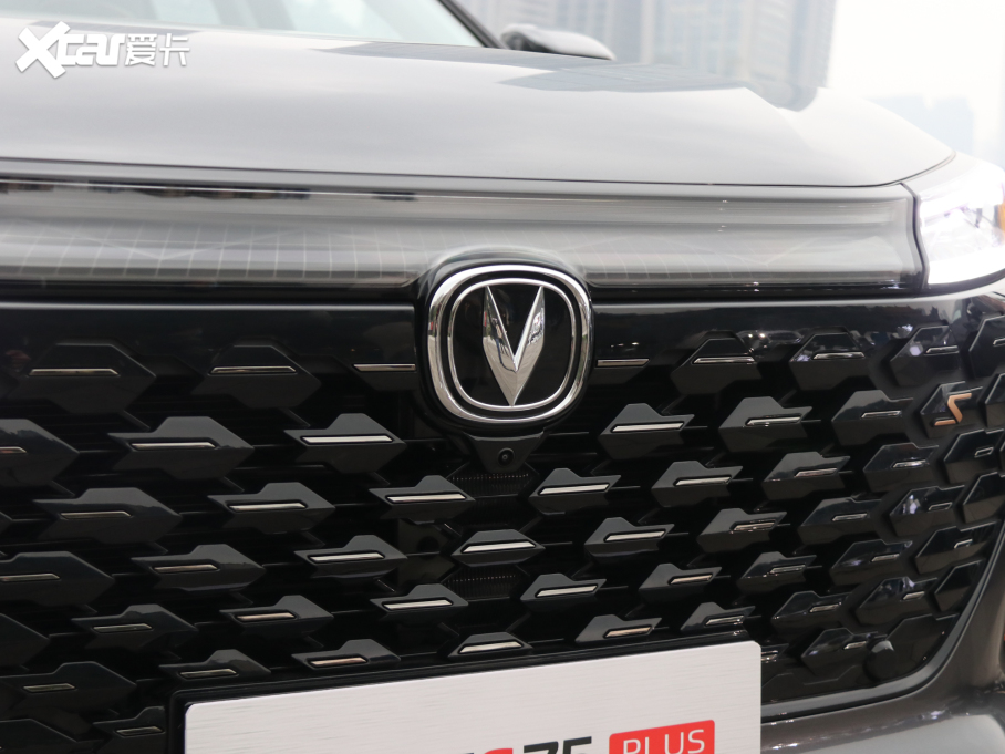 2022L(zhng)CS75 PLUS ڶ 2.0T Ԅ(dng)Ş