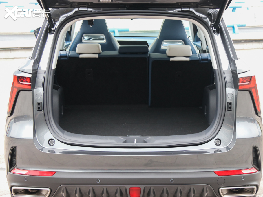 2022LCS75 PLUS ڶ 2.0T ԄŞ