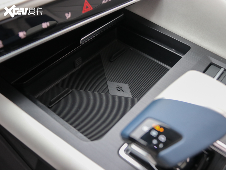 2022LCS75 PLUS ڶ 2.0T ԄŞ