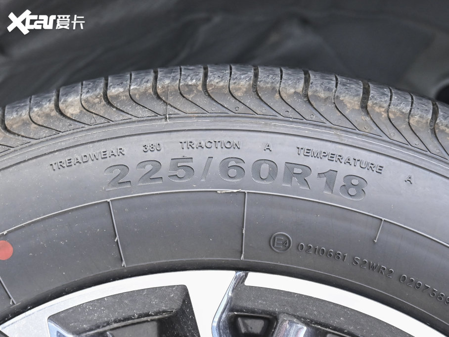 2022LCS75 PLUS  1.5T Ԅh