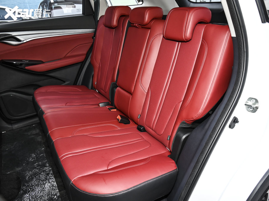 2022LCS75 PLUS  1.5T Ԅh