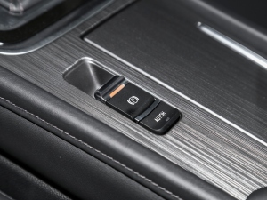 2022款蓝鲸版 1.5T DCT精英型 驻车制动器