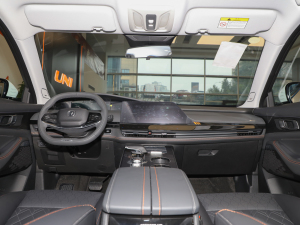 2022款1.5T 卓越型 内饰全景