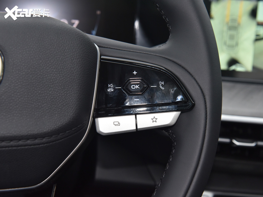 2022݄ PLUS {LNE 1.4T GDI DCTŞ