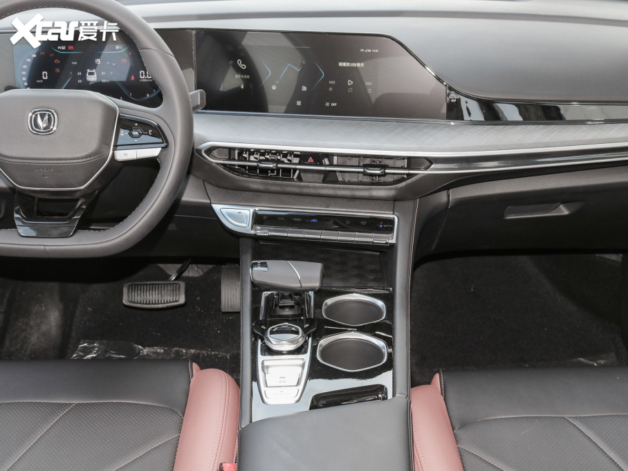 2022���݄� PLUS �{�LNE 1.4T GDI DCT���F��