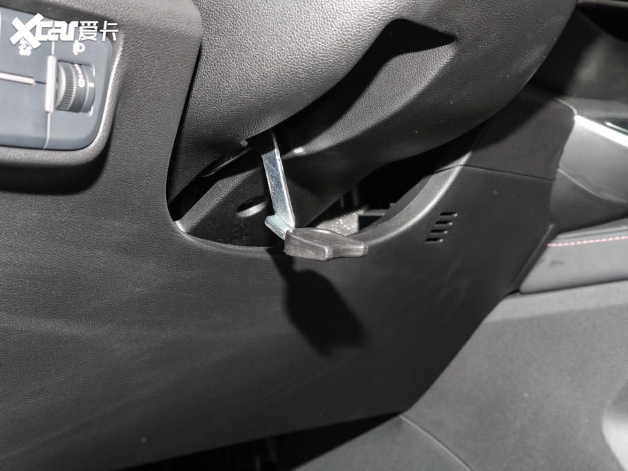 2022���݄� PLUS �{�LNE 1.4T GDI DCT���F��