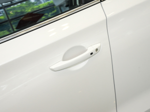 2022款PLUS 1.6L GDI CVT豪华型 主驾门拉手