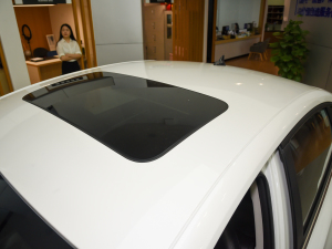 2022款PLUS 1.6L GDI CVT豪华型 车顶