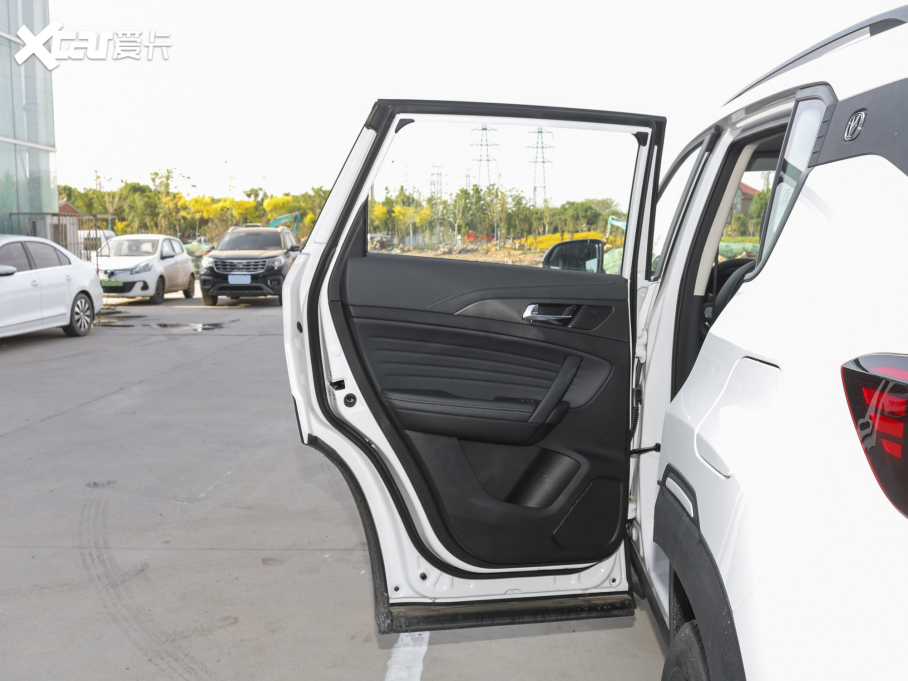 2022LCS35 PLUS 1.6L CVTӢ