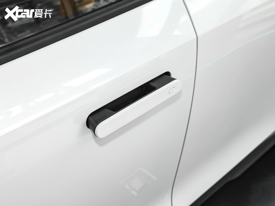 2023LUNI-V iDD 1.5T 113km Ȥ