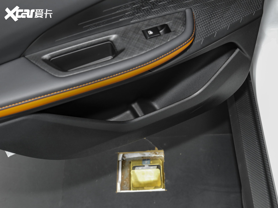 2023LUNI-V iDD 1.5T 113km Ȥ