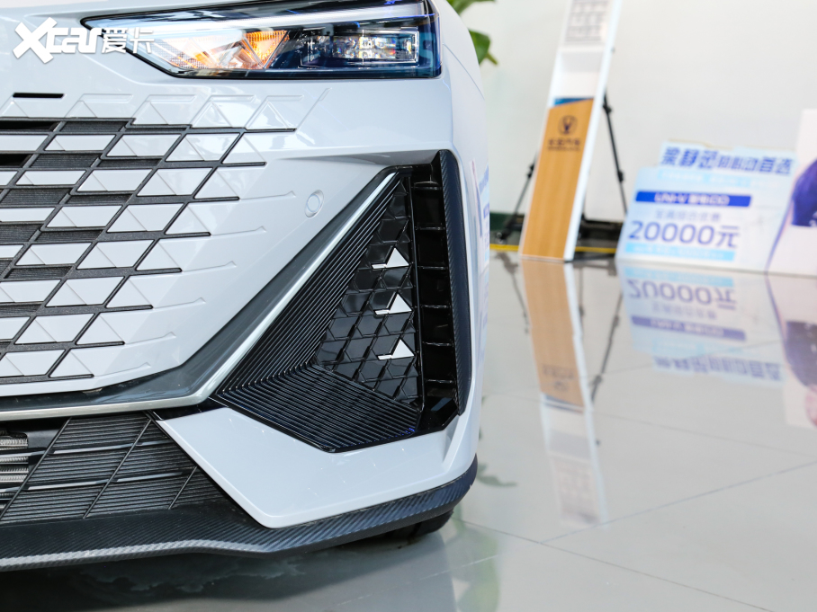 2023LUNI-V iDD  iDD 1.5T 113kmȤͣw棩