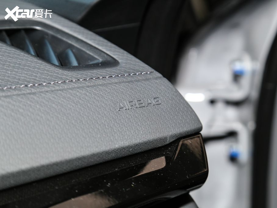 2023L(zhng)UNI-V iDD  iDD 1.5T 113kmȤͣw棩