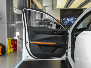 20231.5T 113km Ȥ {λ܇T