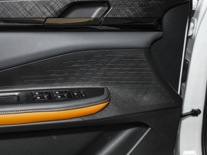 20231.5T 113km Ȥ п؅^