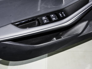 20231.5T DCTI(lng) ǰTg