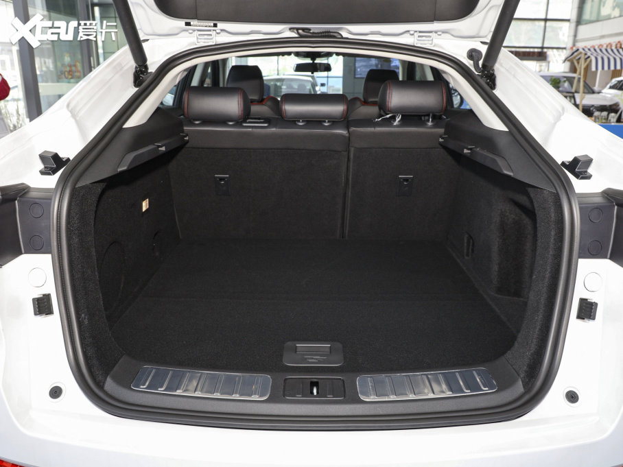 2023LCS85 COUPE 1.5T DCTF