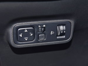 2023{LNE 1.5T GDI DCTF п؅^