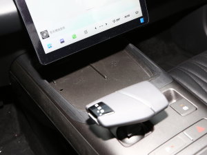 2023{(ln)LNE 1.5T GDI DCTI(lng) g