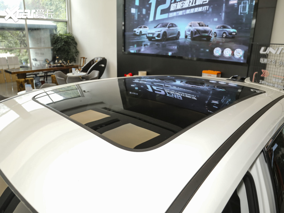 2023L(zhng)UNI-K iDD 1.5T 135km Ȥ