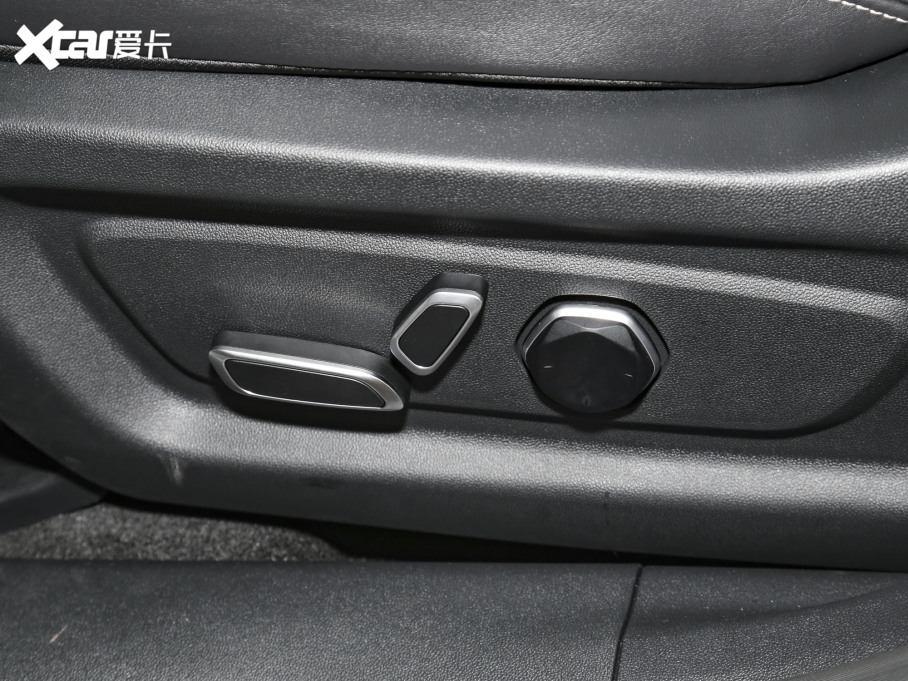 2023LUNI-K iDD 1.5T 135km Ȥ