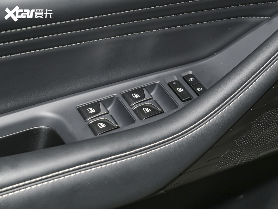 2023LUNI-K iDD 1.5T 135km Ȥ