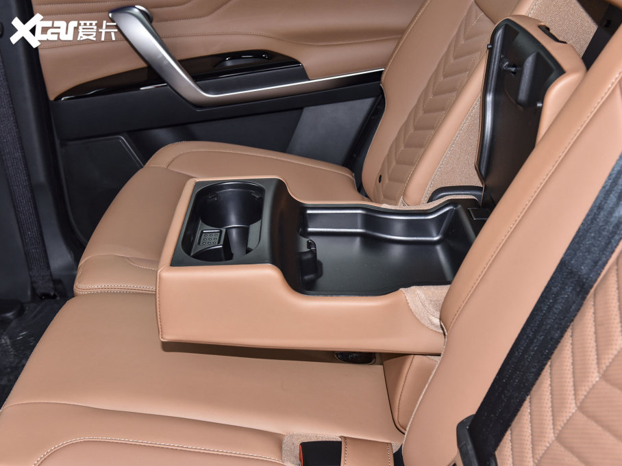 2023���L��CS95 PLUS 2.0T ������F��