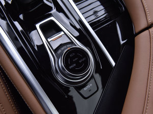 2023PLUS 2.0T F п؅^