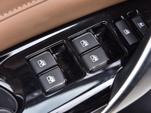 2023PLUS 2.0T F п؅^