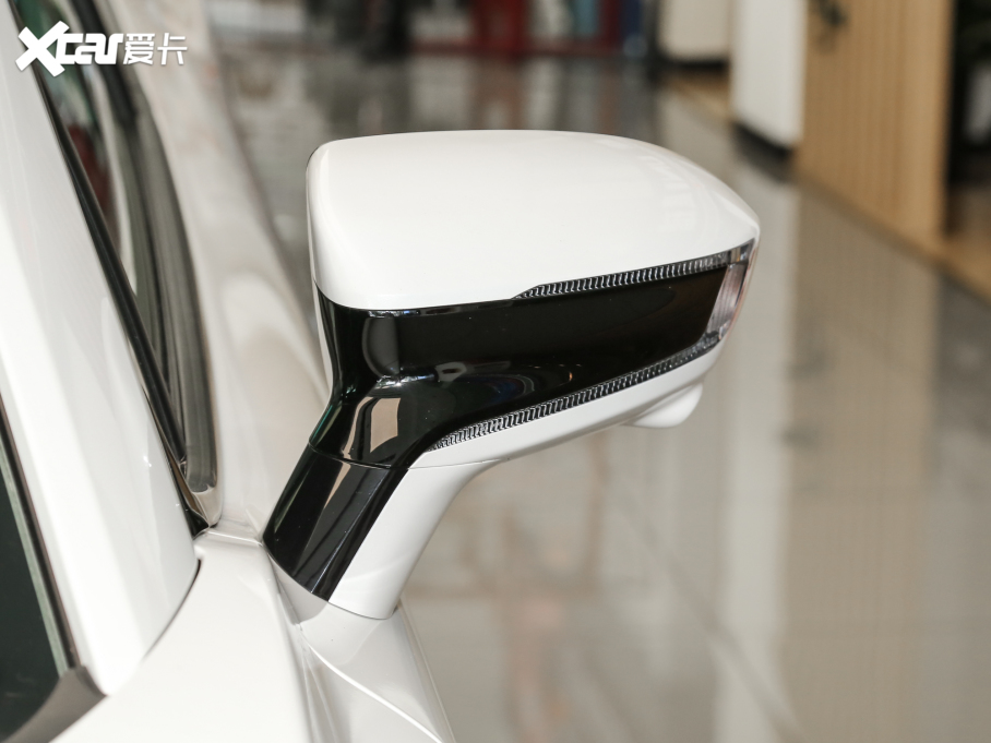 2023LUNI-T ڶ 1.5T F