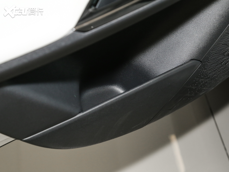 2023LUNI-T ڶ 1.5T F